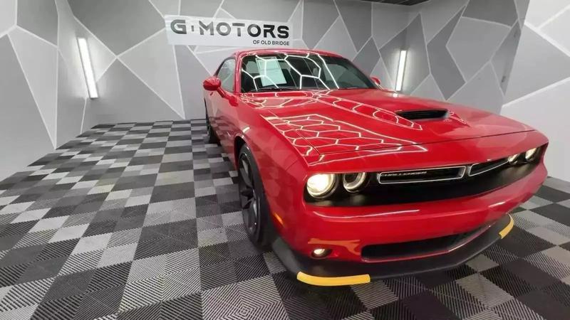 2022 Dodge Challenger R/T Coupe 2D 27