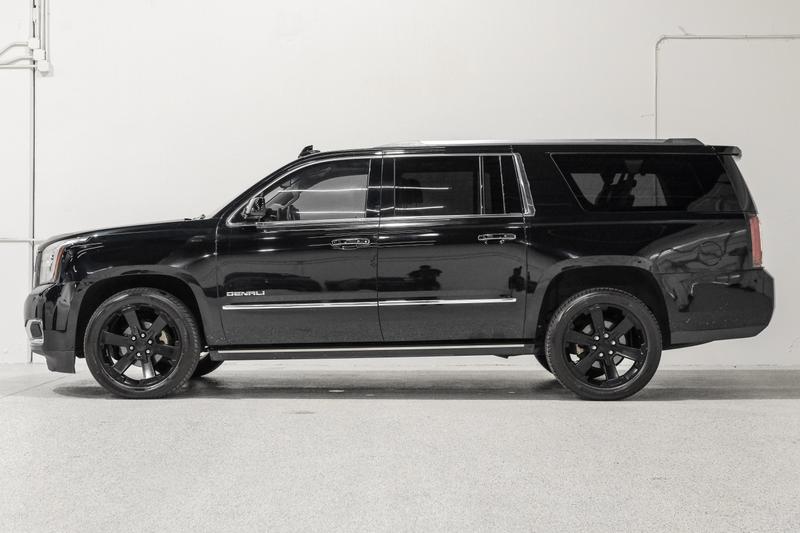 2017 GMC Yukon XL Denali Sport Utility 4D 9