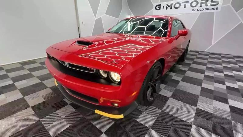 2022 Dodge Challenger R/T Coupe 2D 30