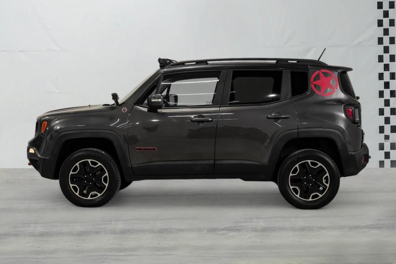 2017 Jeep Renegade Trailhawk Sport Utility 4D 9