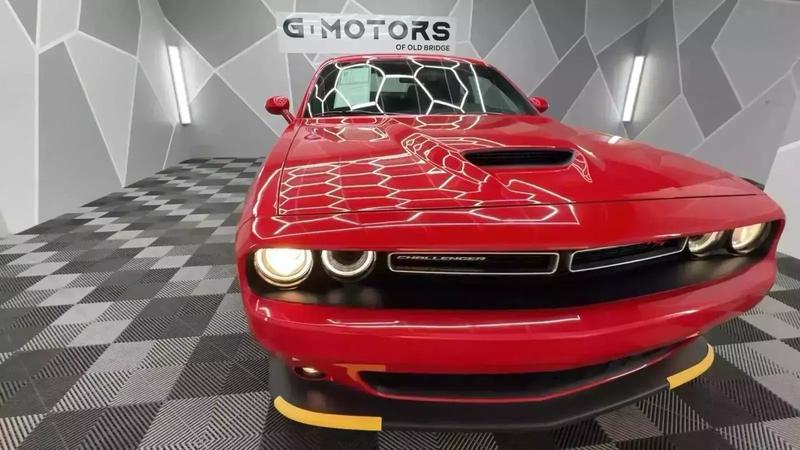 2022 Dodge Challenger R/T Coupe 2D 28