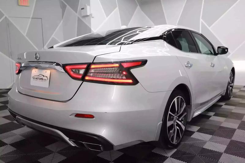 2019 Nissan Maxima SV Sedan 4D 3