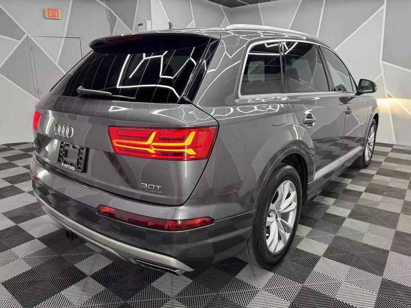 2018 Audi Q7 3.0T Premium Plus Sport Utility 4D 7