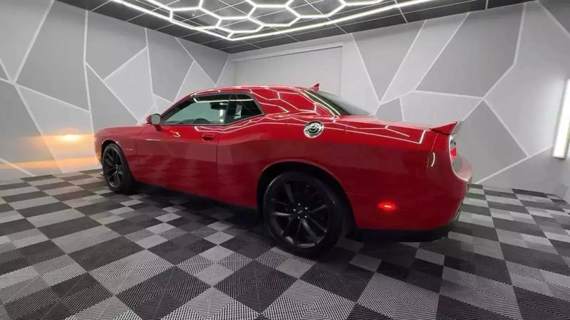 2022 Dodge Challenger R/T Coupe 2D 2