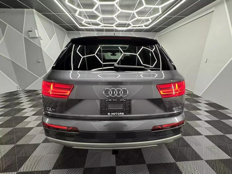 2018 Audi Q7 3.0T Premium Plus Sport Utility 4D 6