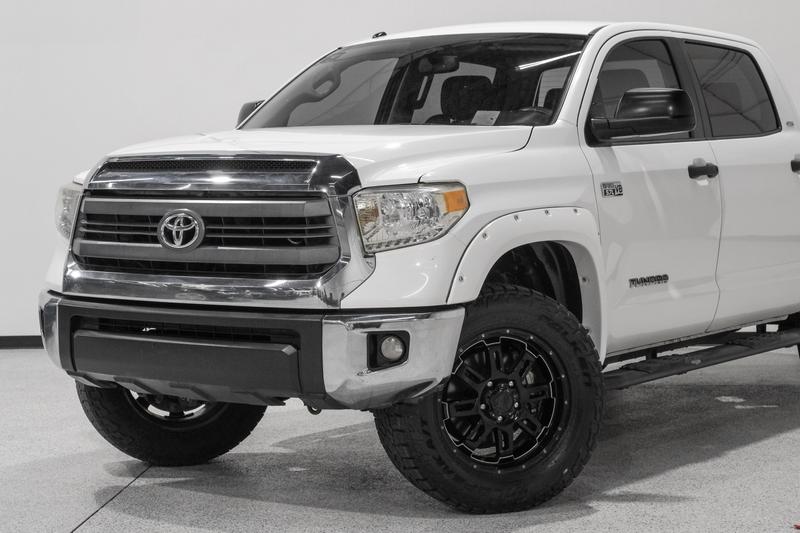 2014 Toyota Tundra CrewMax SR5 Pickup 4D 5 1/2 ft 10