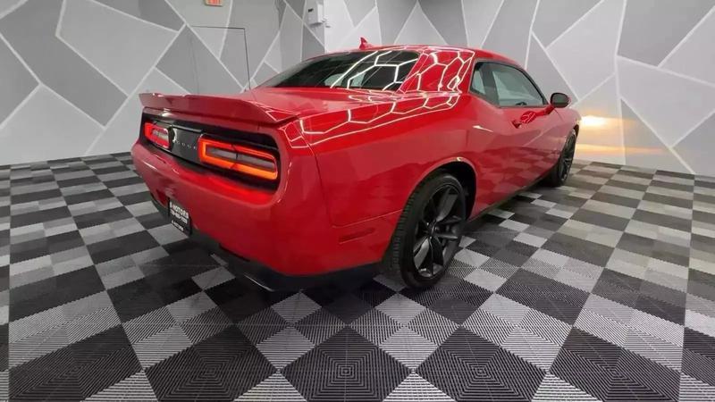 2022 Dodge Challenger R/T Coupe 2D 22