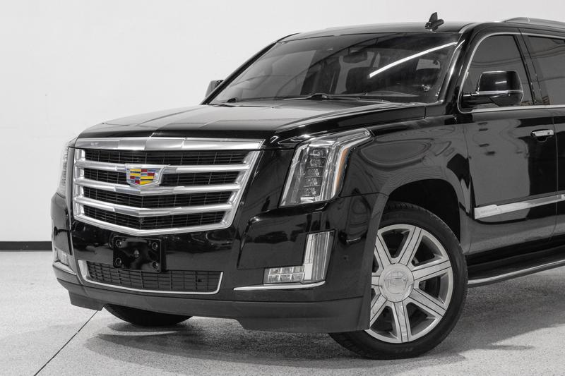 2018 Cadillac Escalade Luxury Sport Utility 4D 10