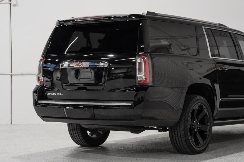 2017 GMC Yukon XL Denali Sport Utility 4D 12