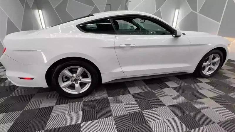 2016 Ford Mustang V6 Coupe 2D 18