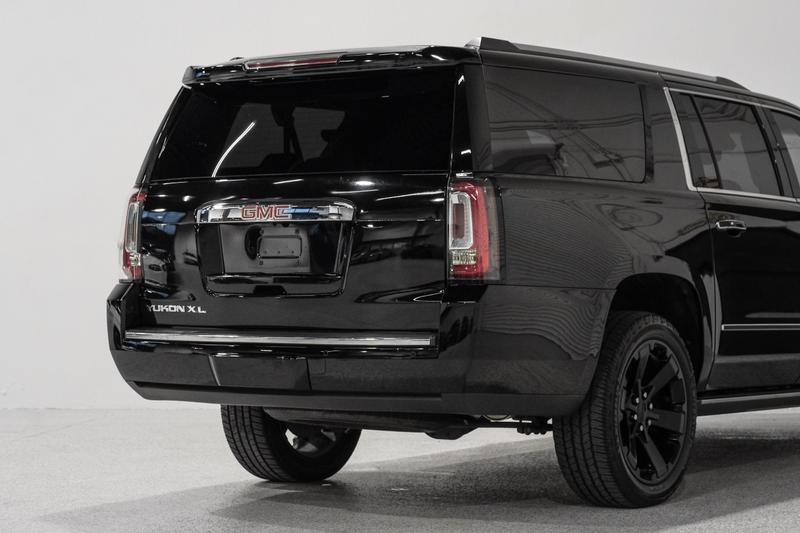 2017 GMC Yukon XL Denali Sport Utility 4D 12