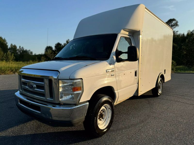 2012 Ford E-Series E-350 SD