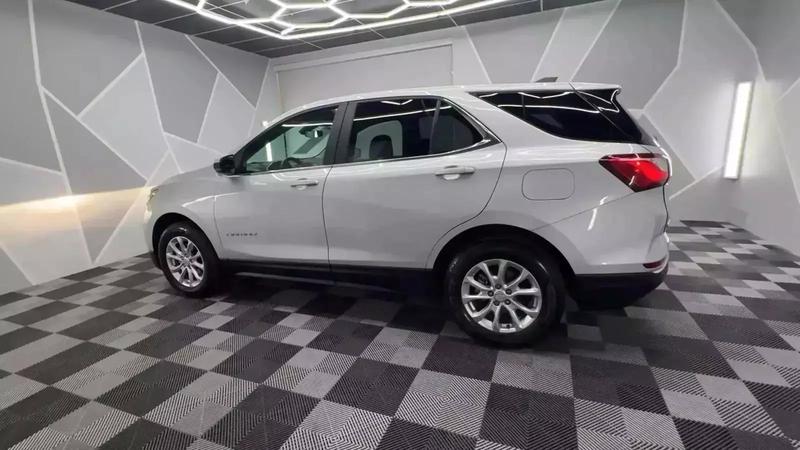 2021 Chevrolet Equinox LT Sport Utility 4D 13