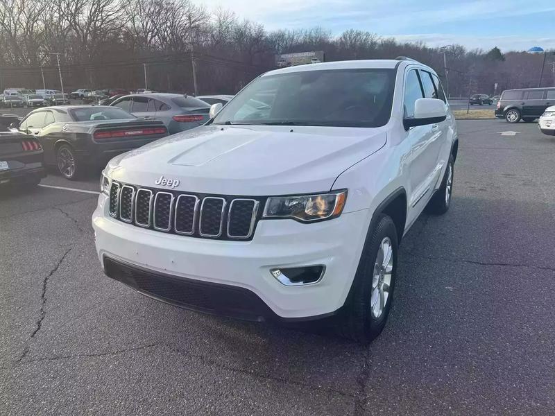 2021 Jeep Grand Cherokee Laredo E Sport Utility 4D 7