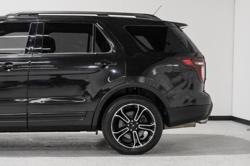 2015 Ford Explorer Sport SUV 4D 15