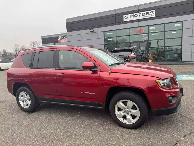 2016 Jeep Compass Latitude Sport Utility 4D 14