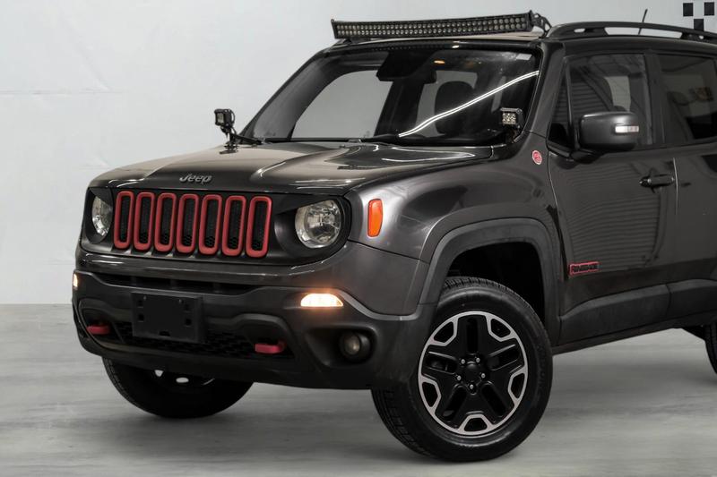 2017 Jeep Renegade Trailhawk Sport Utility 4D 10