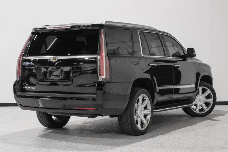 2018 Cadillac Escalade Luxury Sport Utility 4D 6