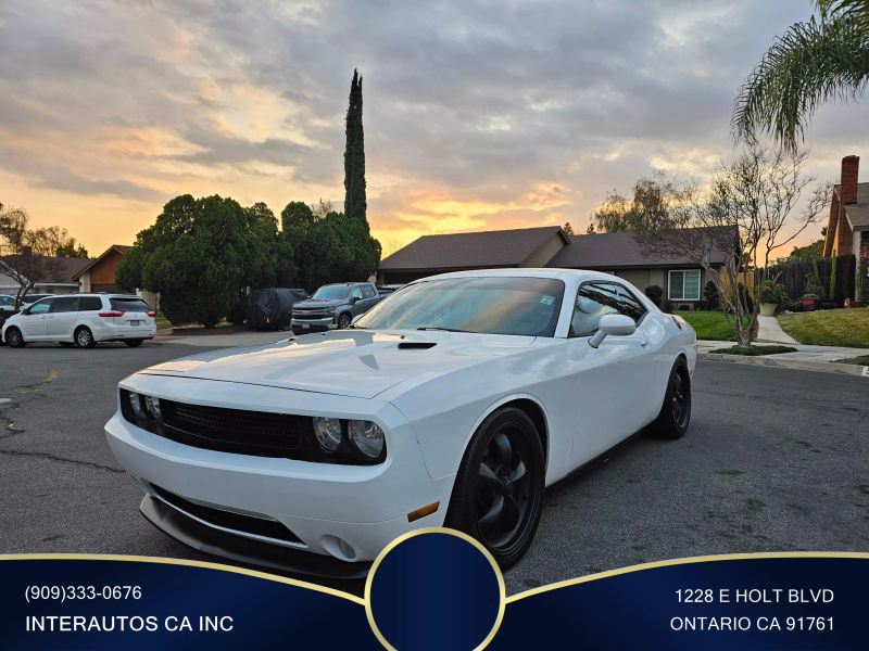 2013 Dodge Challenger SXT Plus