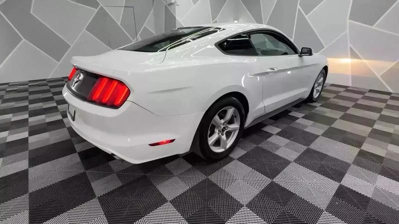 2016 Ford Mustang V6 Coupe 2D 3