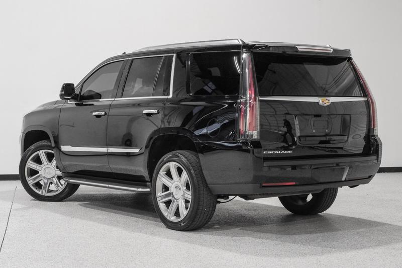 2018 Cadillac Escalade Luxury Sport Utility 4D 8