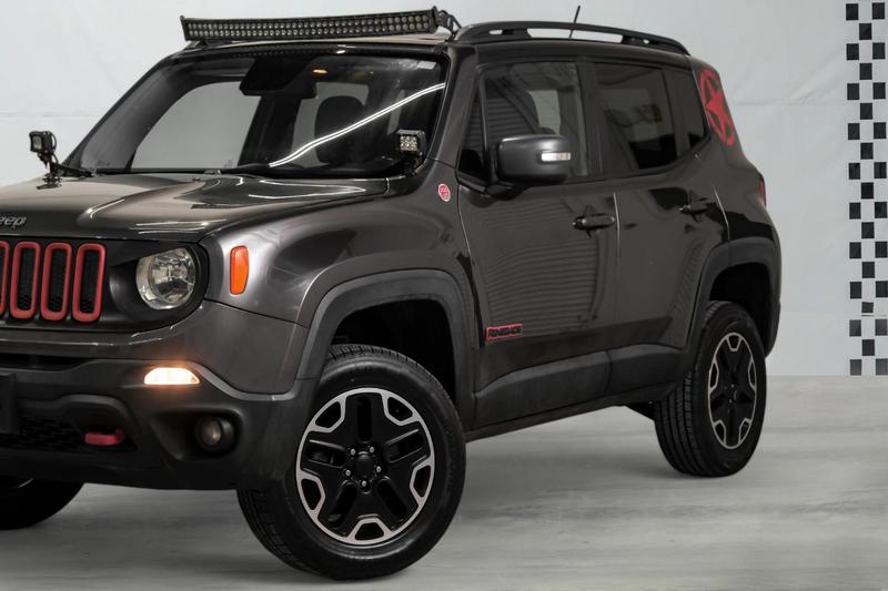 2017 Jeep Renegade Trailhawk Sport Utility 4D 11