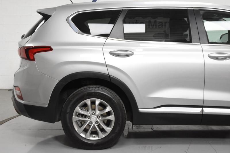 2020 Hyundai Santa Fe SE Sport Utility 4D 10