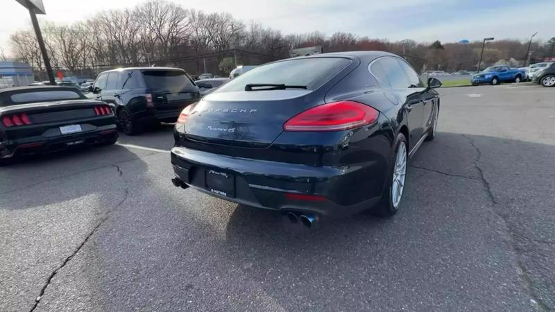 2015 Porsche Panamera 4S Executive Sedan 4D 12