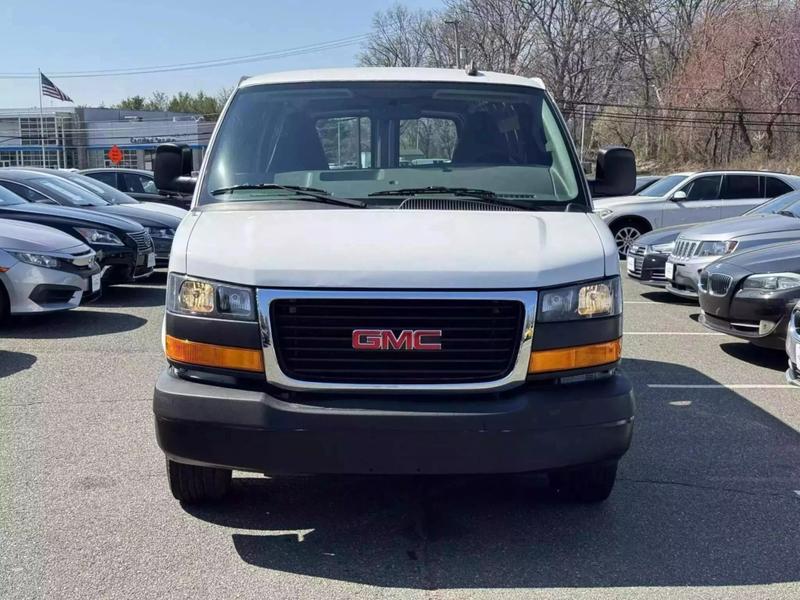 2021 GMC Savana 2500 Cargo Regular Van 3D 2