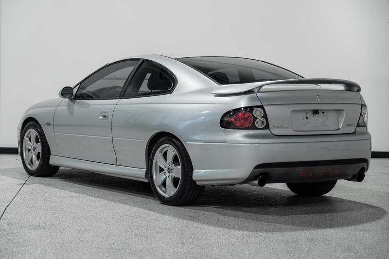 2006 Pontiac GTO CAMMED Coupe 2D 8