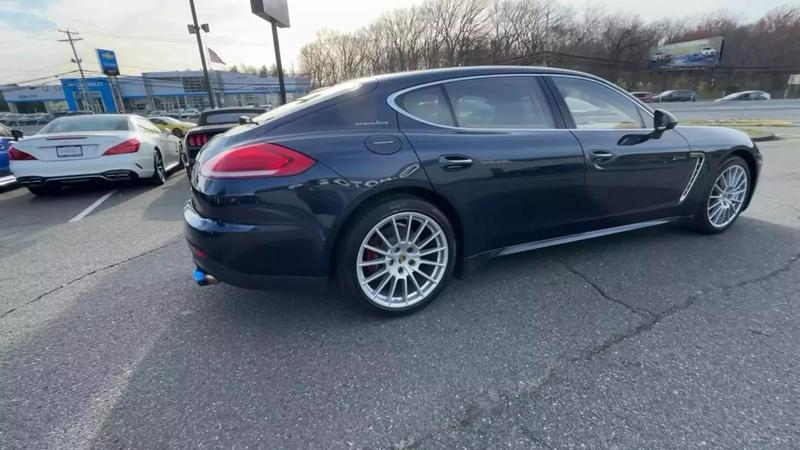 2015 Porsche Panamera 4S Executive Sedan 4D 14