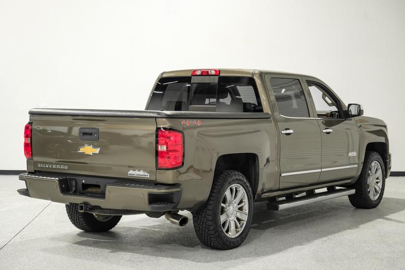 2015 Chevrolet Silverado 1500 Crew Cab High Country Pickup 4D 6 1/2 ft 6