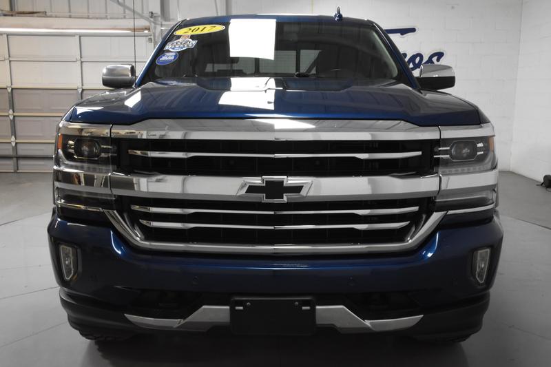 2017 Chevrolet Silverado 1500 Crew Cab High Country Pickup 4D 5 3/4 ft 4