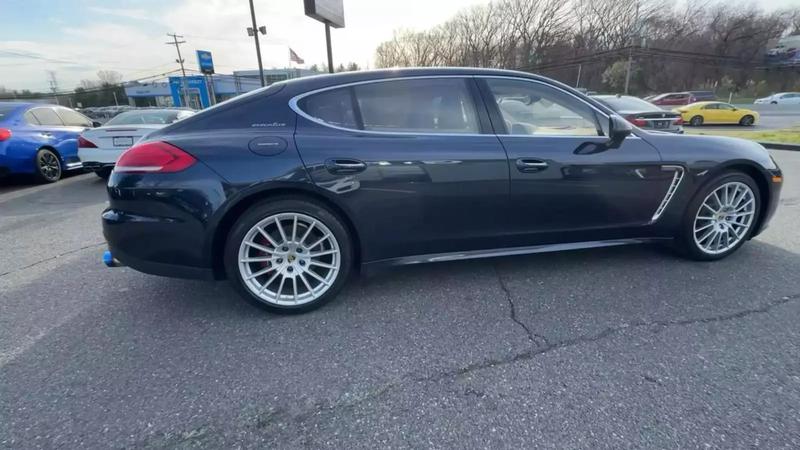 2015 Porsche Panamera 4S Executive Sedan 4D 15