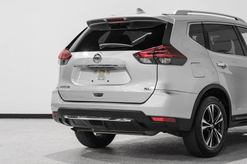 2018 Nissan Rogue SL Sport Utility 4D 12