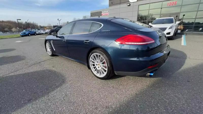 2015 Porsche Panamera 4S Executive Sedan 4D 8