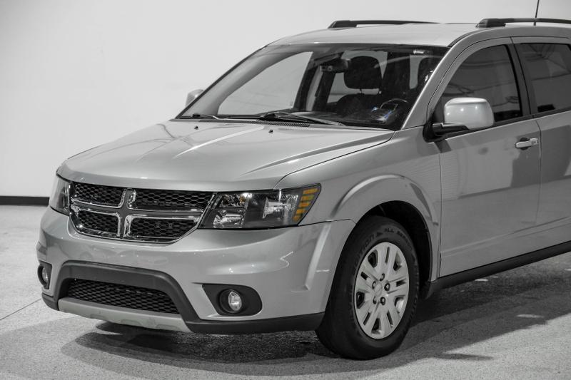 2019 Dodge Journey SE Sport Utility 4D 3