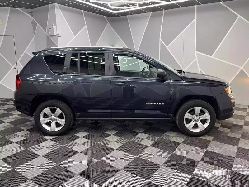 2015 Jeep Compass Sport SUV 4D 11