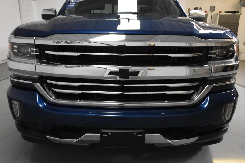 2017 Chevrolet Silverado 1500 Crew Cab High Country Pickup 4D 5 3/4 ft 49