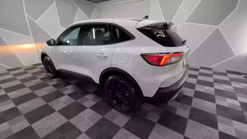 2020 Ford Escape SE Sport SUV 4D 2