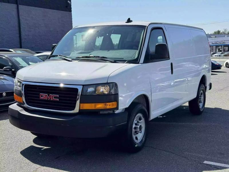 2021 GMC Savana 2500 Cargo Regular Van 3D 3