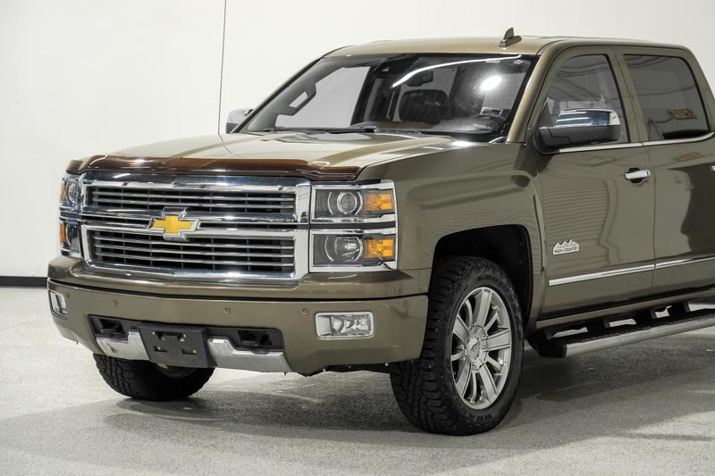 2015 Chevrolet Silverado 1500 Crew Cab High Country Pickup 4D 6 1/2 ft 9