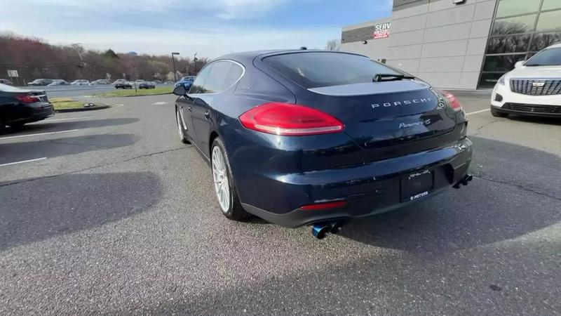 2015 Porsche Panamera 4S Executive Sedan 4D 9