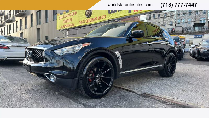2017 Infiniti QX70 Base