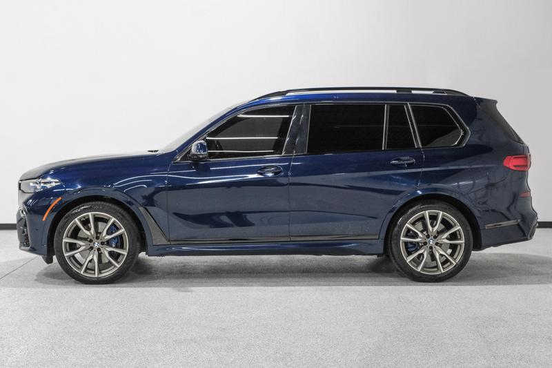 2020 BMW X7  M50i Sport Utility 4D 9