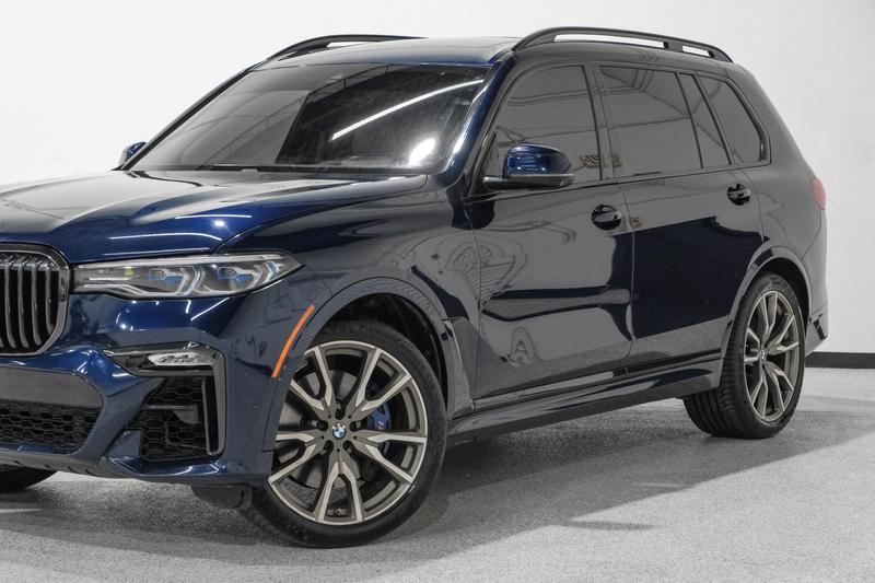 2020 BMW X7  M50i Sport Utility 4D 11