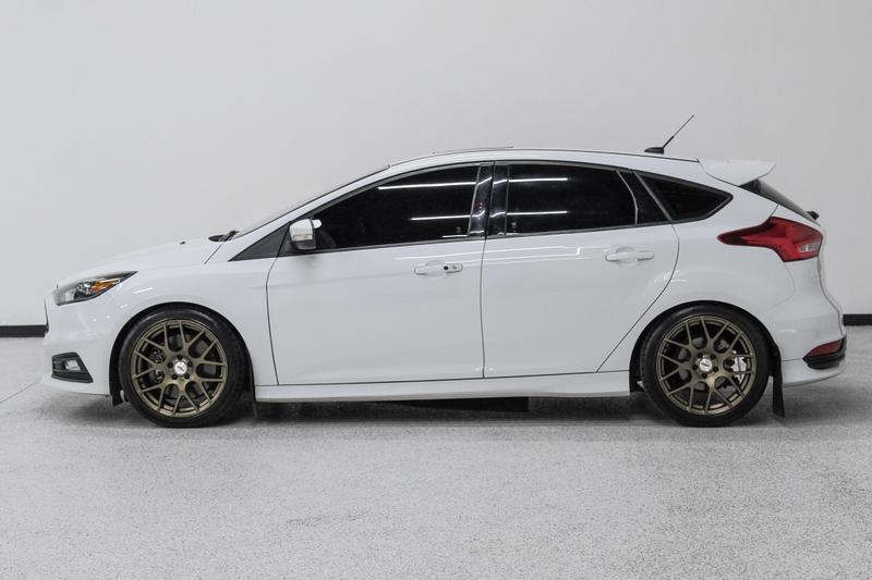 2016 Ford Focus ST Hatchback 4D 9