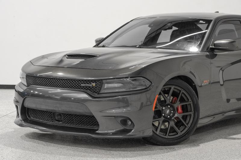 2016 Dodge Charger R/T Scat Pack Sedan 4D 10