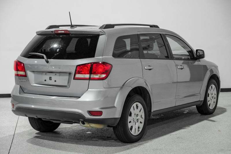 2019 Dodge Journey SE Sport Utility 4D 10