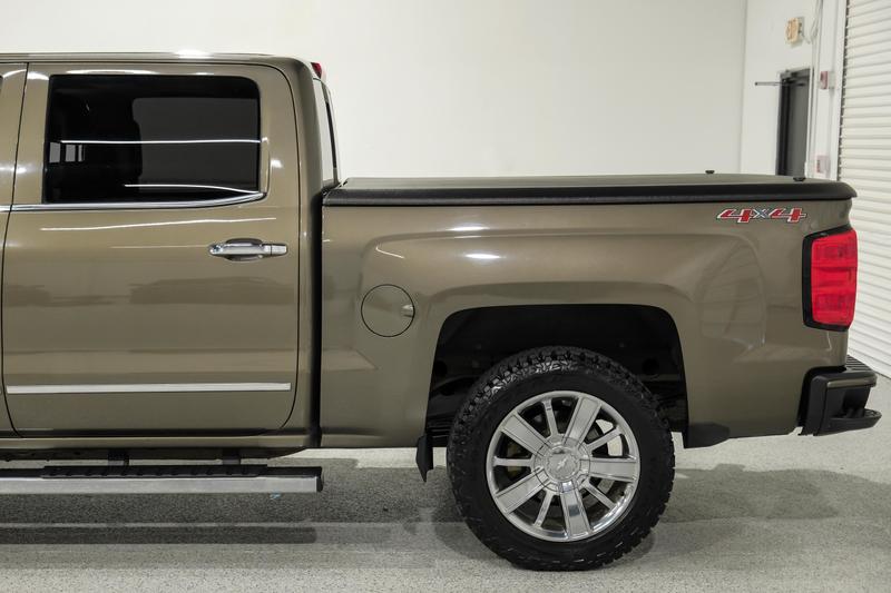 2015 Chevrolet Silverado 1500 Crew Cab High Country Pickup 4D 6 1/2 ft 14